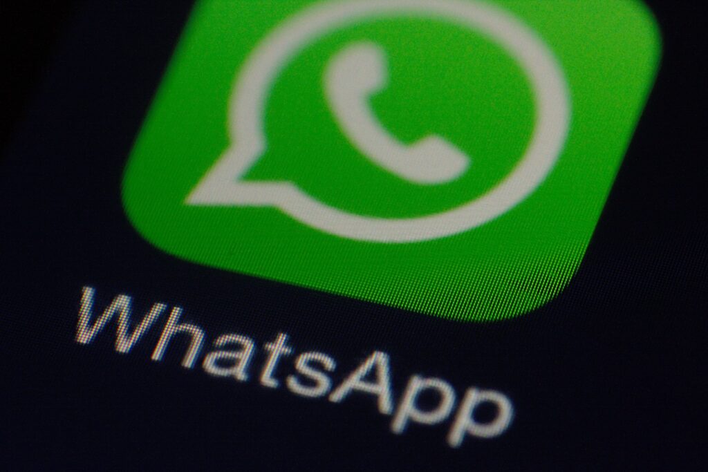 chat WhatsApp licenziamento
