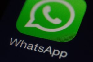 chat WhatsApp licenziamento
